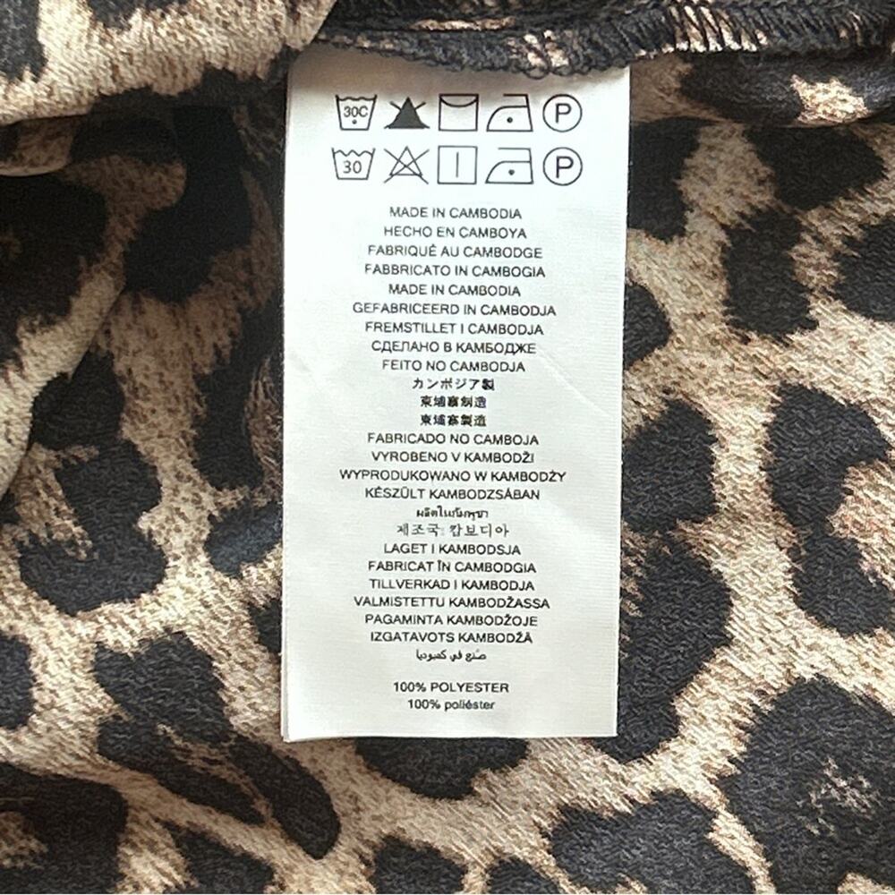 Michael Kors Leopard Animal Print Top Womens L Zip Up Blouse Lightweight Luxury - Picture 8 of 13